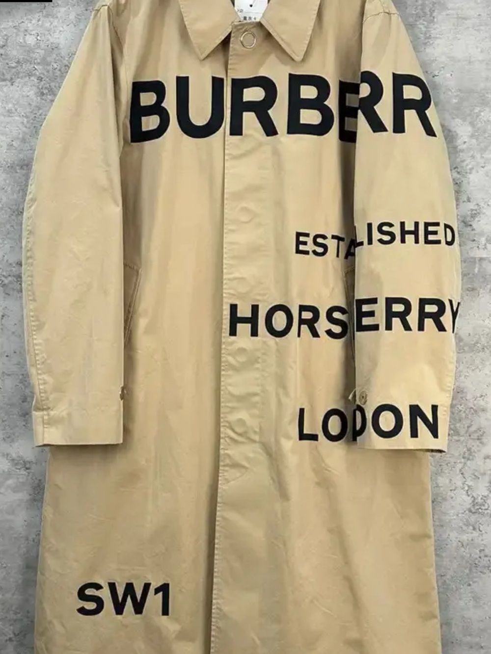 Unisex Burberry Beige Logo Trench Coat - Picture 3 of 9